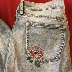 GAP best girlfriend ROSE embroidered jeans S 30